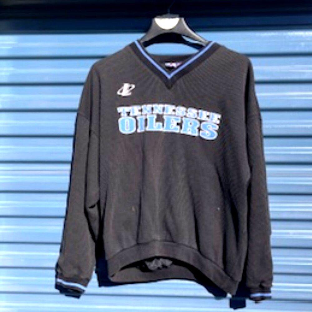 Size: Large {42-44} Tennessee Titans Retro Collector's Sweatshirt . Logo